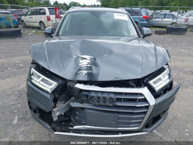WA1BNAFY5J2149663 Audi Q5 2.0t Premium/2.0t Tech Premium