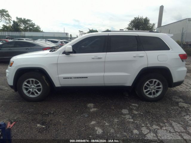 1C4RJEAG0KC832856 Jeep Grand Cherokee Laredo E 4x2