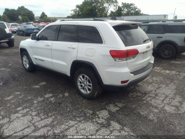 1C4RJEAG0KC832856 Jeep Grand Cherokee Laredo E 4x2