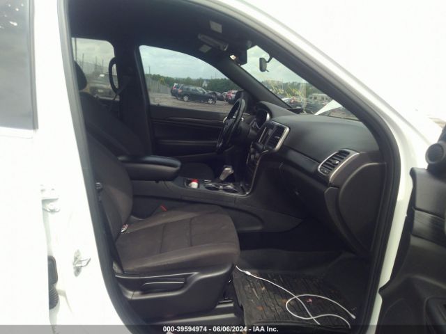 1C4RJEAG0KC832856 Jeep Grand Cherokee Laredo E 4x2