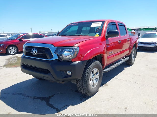 Toyota Tacoma Base V6 2015 3TMLU4EN6FM165117 Image 2