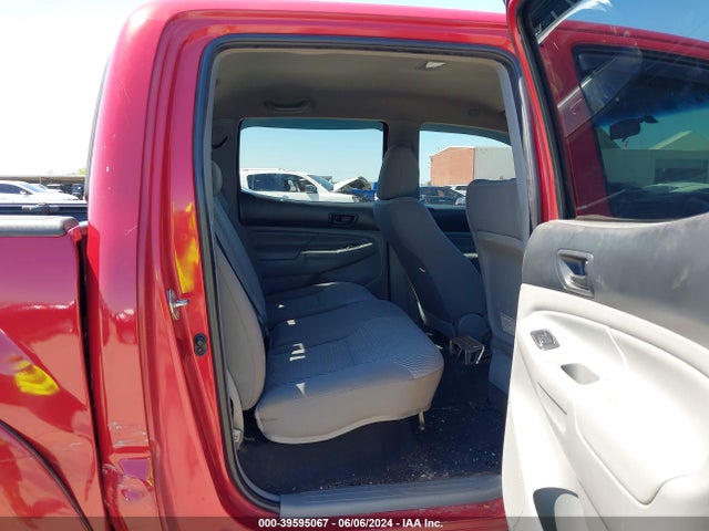 Toyota Tacoma Base V6 2015 3TMLU4EN6FM165117 Image 8