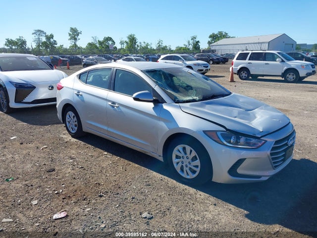 2017 5NPD74LF7HH212056 main image