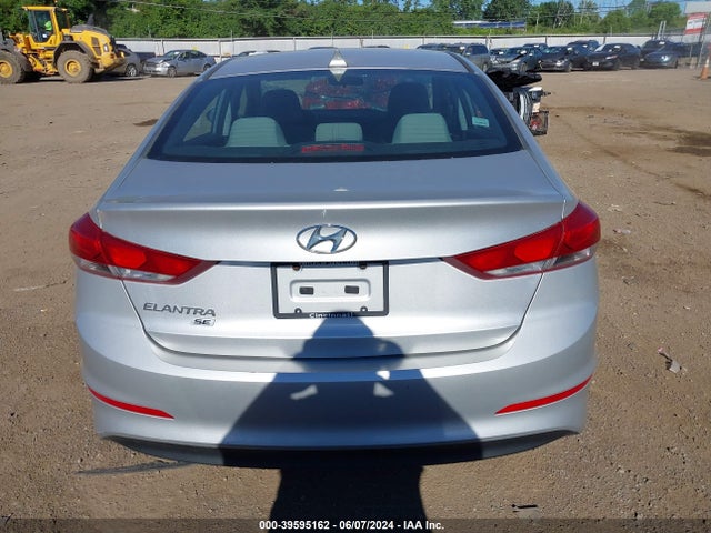 Hyundai ELANTRA SE 2017 5NPD74LF7HH212056 Image 16
