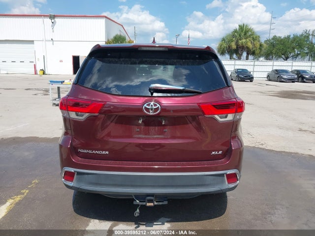 Toyota Highlander Xle 2017 5TDKZRFH4HS220380 Image 16