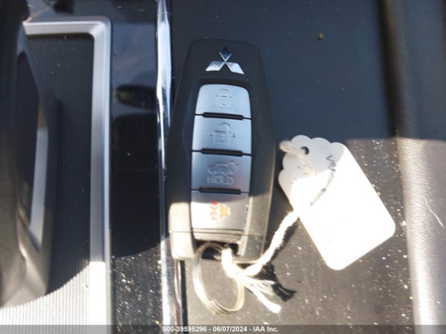 JA4J3UA84NZ038853 Mitsubishi Outlander Se 2.5 2wd