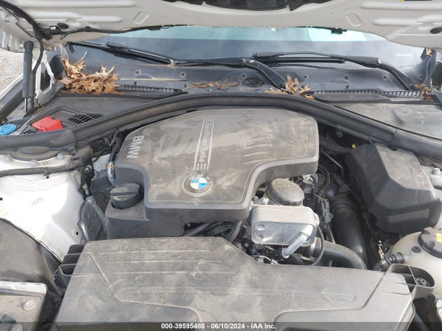 BMW 320i 2018 WBA8E1G59JNU91407 Image 10
