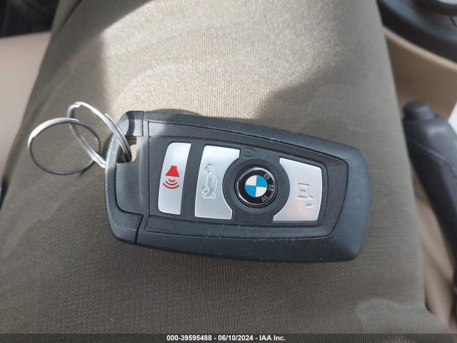 BMW 320i 2018 WBA8E1G59JNU91407 Image 11