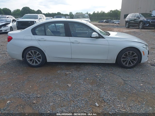 BMW 320i 2018 WBA8E1G59JNU91407 Image 14