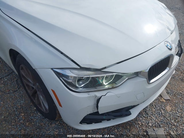 BMW 320i 2018 WBA8E1G59JNU91407 Image 18