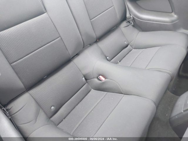 1ZVBP8AM2E5203841 Ford Mustang V6