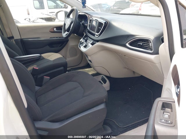 2C4RC1CGXPR535267 Chrysler Voyager Lx
