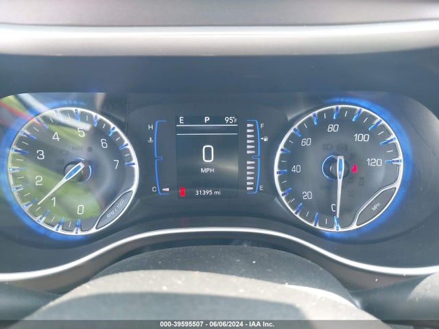 2C4RC1CGXPR535267 Chrysler Voyager Lx