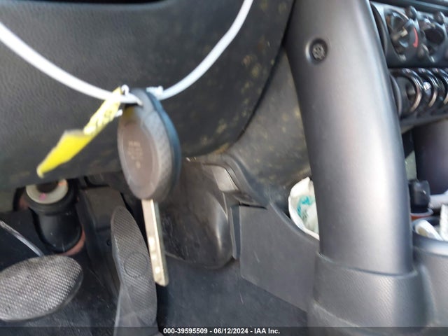 2006 MINI COOPER WMWRF33526TG14621 Photo 10