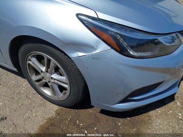 Chevrolet Cruze Lt Auto 2018 1G1BE5SM7J7208479 Image 14
