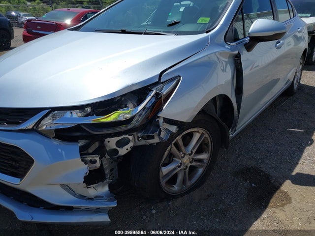 Chevrolet Cruze Lt Auto 2018 1G1BE5SM7J7208479 Image 6