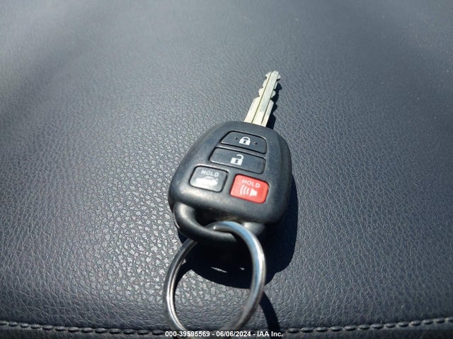 Toyota COROLLA LE 2016 5YFBURHE0GP565432 Image 11