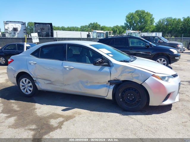 Toyota COROLLA LE 2016 5YFBURHE0GP565432 Image 13