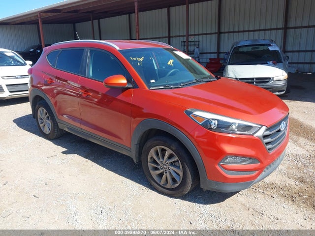2016 KM8J33A47GU228204 main image