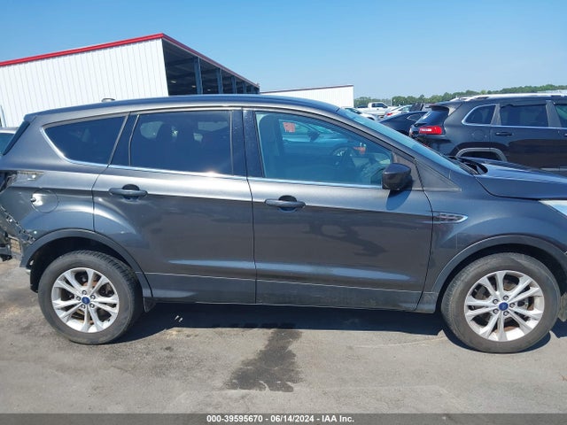 Ford ESCAPE SE 2017 1FMCU0GD4HUA31956 Image 13