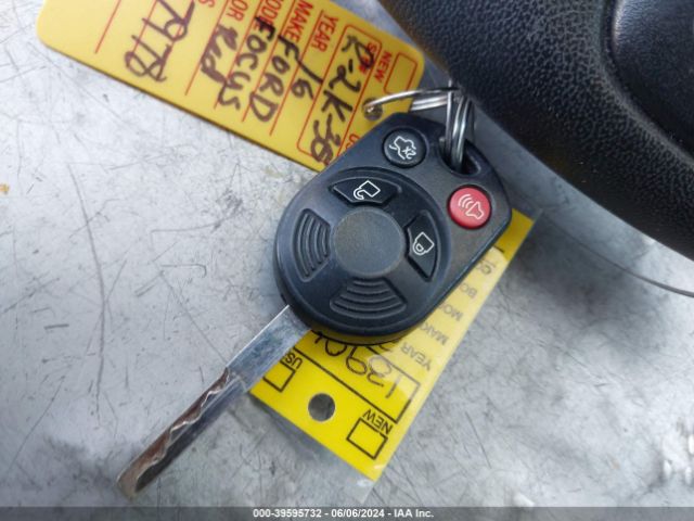 1FADP3F29GL237978 Ford FOCUS SE