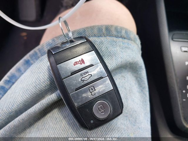 3KPA24AD5PE577406 KIA RIO S