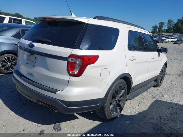 Ford EXPLORER XLT 2018 1FM5K7D89JGA02293 Image 4