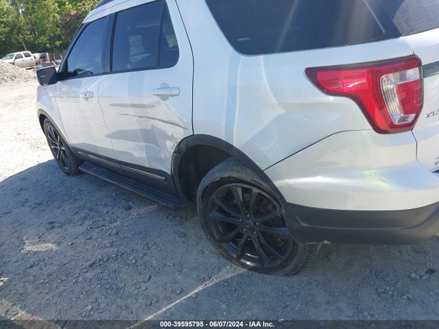 Ford EXPLORER XLT 2018 1FM5K7D89JGA02293 Image 6