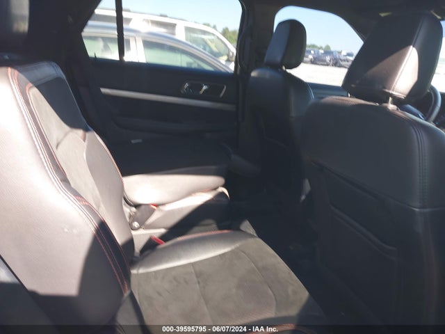 Ford EXPLORER XLT 2018 1FM5K7D89JGA02293 Image 8