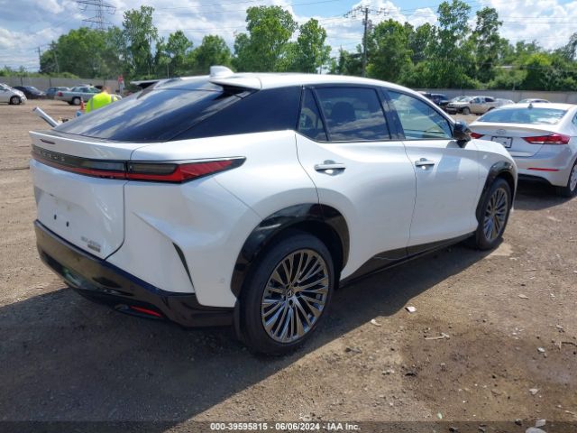 2023 LEXUS RZ 450E JTJAAAAB0PA017096 Photo 3