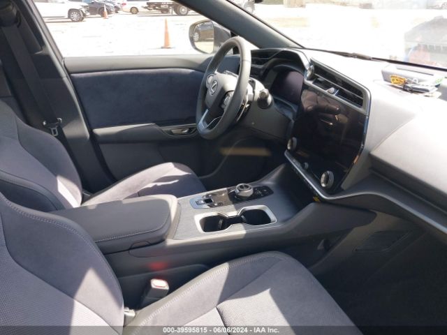 2023 LEXUS RZ 450E JTJAAAAB0PA017096 Photo 4