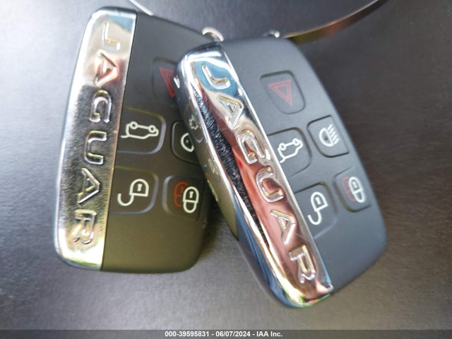 2019 JAGUAR F-PACE SADCK2FX9KA609869 Photo 10