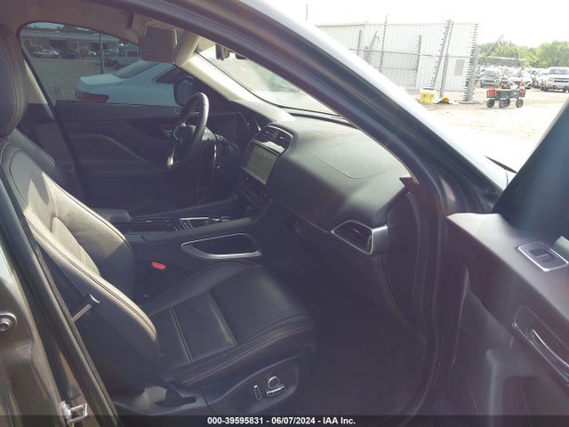 2019 JAGUAR F-PACE SADCK2FX9KA609869 Photo 4