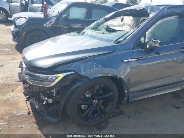 3VVCB7AX7RM028787 Volkswagen Tiguan 2.0t Se R-line Black