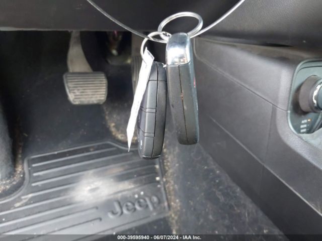 ZACCJBATXGPE31285 Jeep Renegade Sport