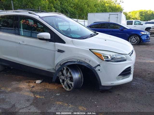 39595950 :رقم المزاد ، 1FMCU9J95DUA01741 vin ، 2013 Ford Escape Titanium مزاد بيع