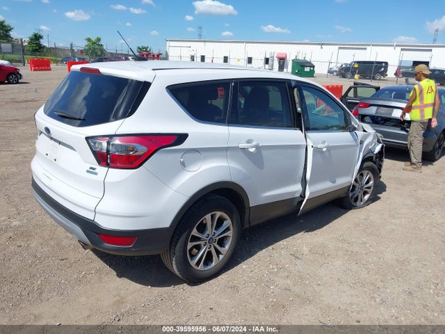 Ford ESCAPE SE 2017 1FMCU0GD7HUB83049 Image 4