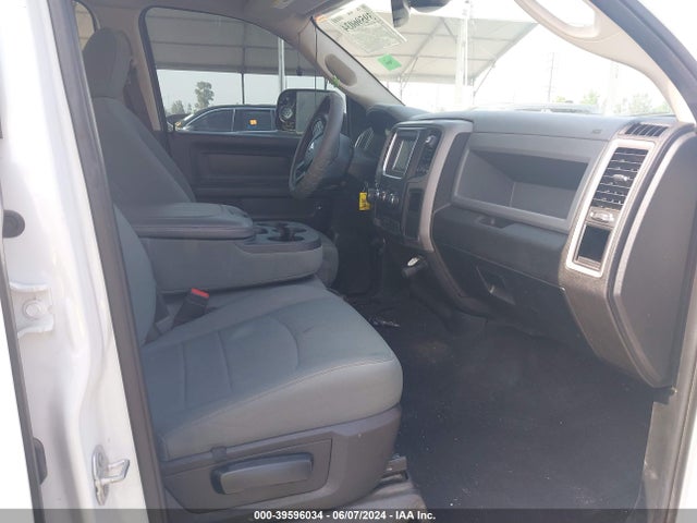 1C6RR7KTXLS141364 RAM 1500 Classic Tradesman  4x4 5'7 Box
