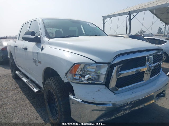 1C6RR7KTXLS141364 RAM 1500 Classic Tradesman  4x4 5'7 Box