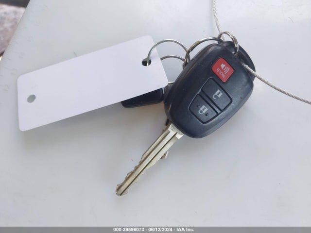 Toyota RAV4 LE 2015 2T3ZFREV5FW160006 Image 11