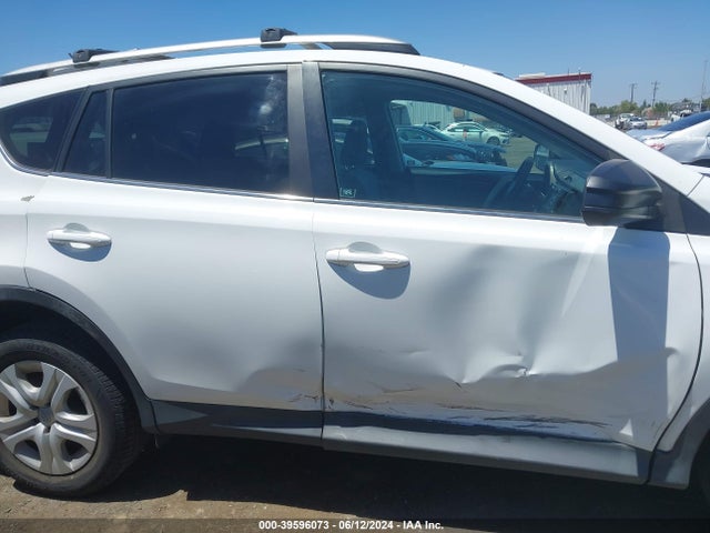 Toyota RAV4 LE 2015 2T3ZFREV5FW160006 Image 13