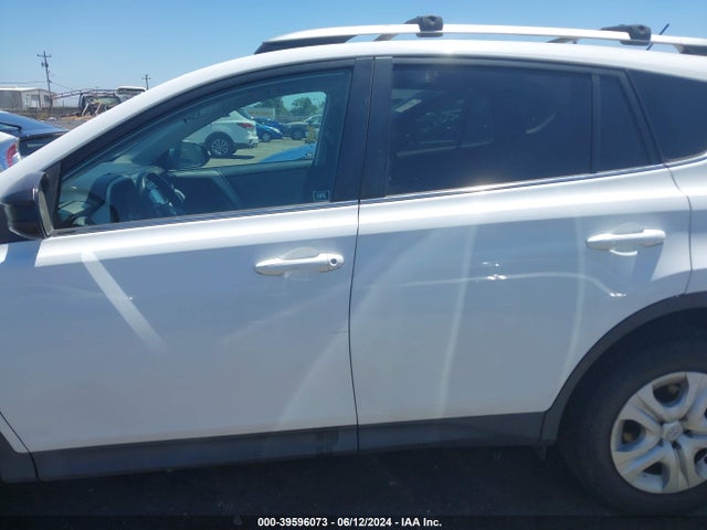 Toyota RAV4 LE 2015 2T3ZFREV5FW160006 Image 14