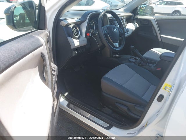 Toyota RAV4 LE 2015 2T3ZFREV5FW160006 Image 5