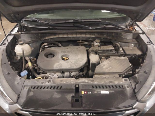 KM8J3CA48JU826020 Hyundai TUCSON SEL