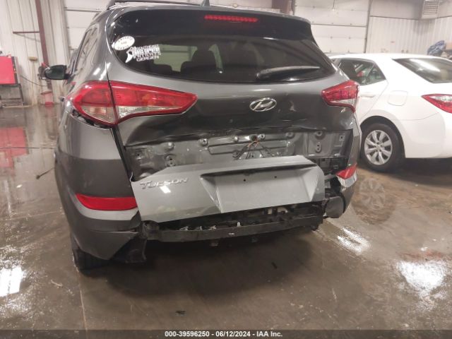 KM8J3CA48JU826020 Hyundai TUCSON SEL