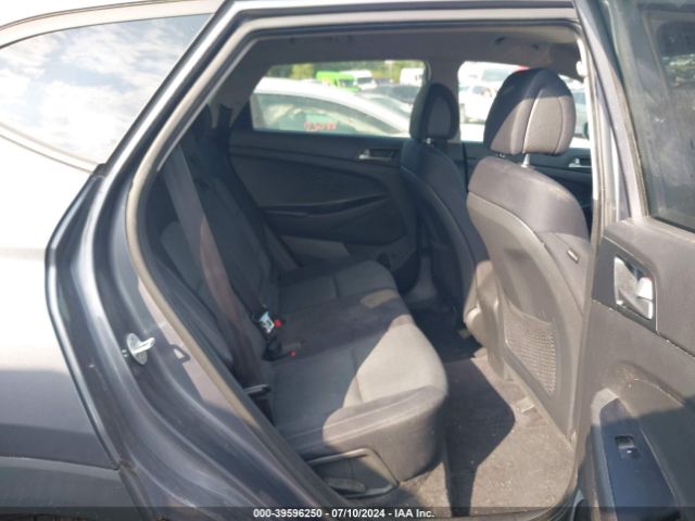 KM8J3CA48JU826020 Hyundai TUCSON SEL