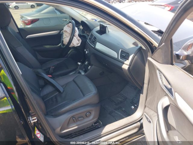 WA1GFCFS8FR000687 Audi Q3 2.0t Premium Plus