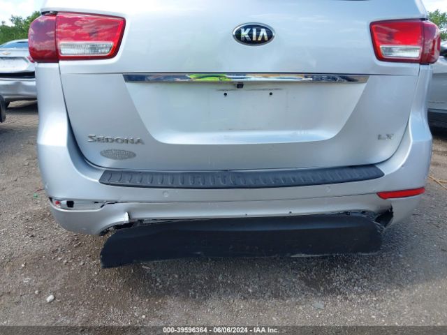 KNDMB5C14J6350789 KIA SEDONA LX