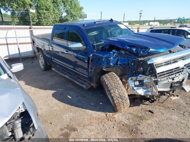 2015 1GC1KWE89FF576143 main image