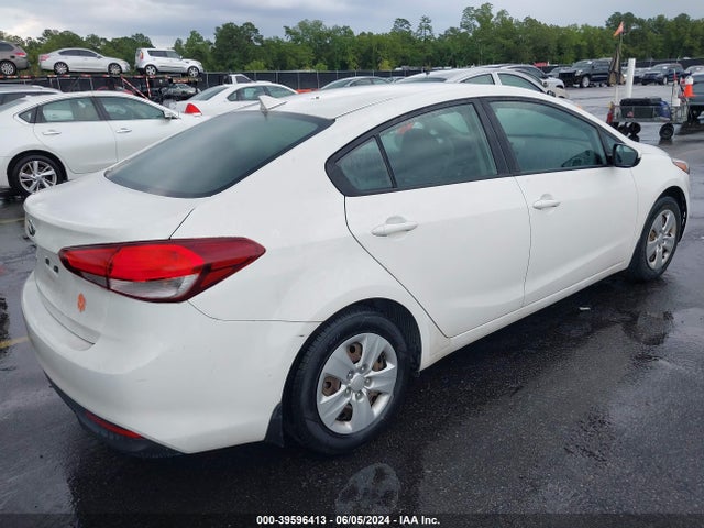 KIA FORTE LX 2017 3KPFK4A79HE119806 Image 4